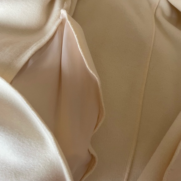 White wool coat bought from Korea NWOT - Picture 4 of 4